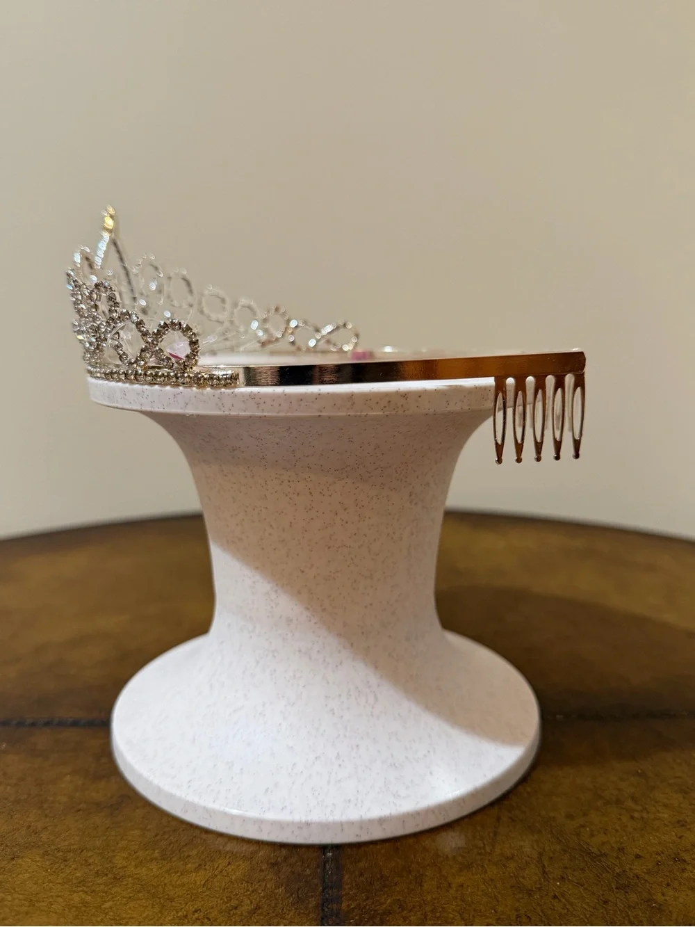 NEW WITH TAGS AUTHENTIC ARRIBAS DISNEY PRINCESS WEDDING PARTY TIARA WITH COMBS 👑